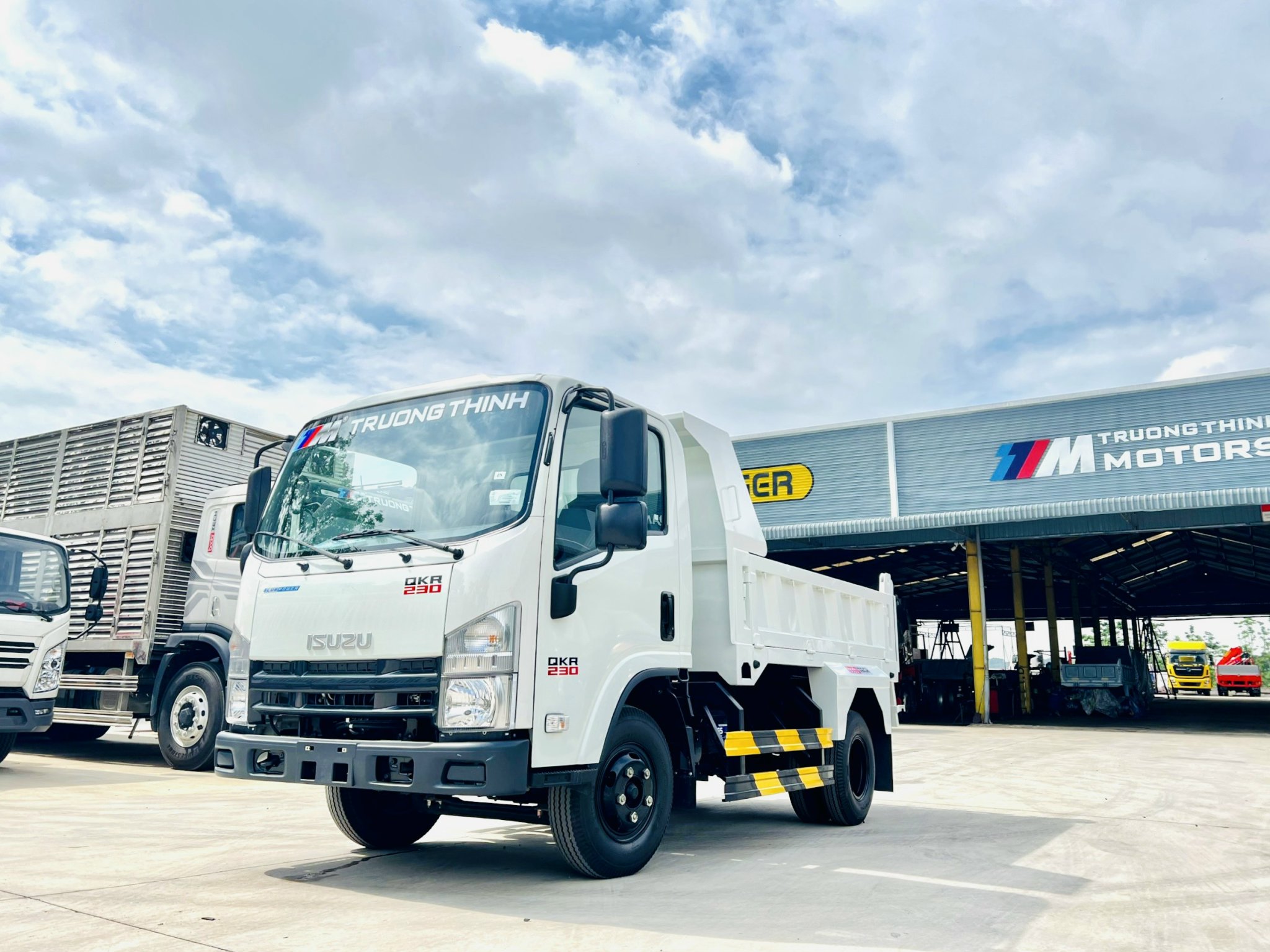  XE BEN 1.9 TẤN ISUZU QKR230