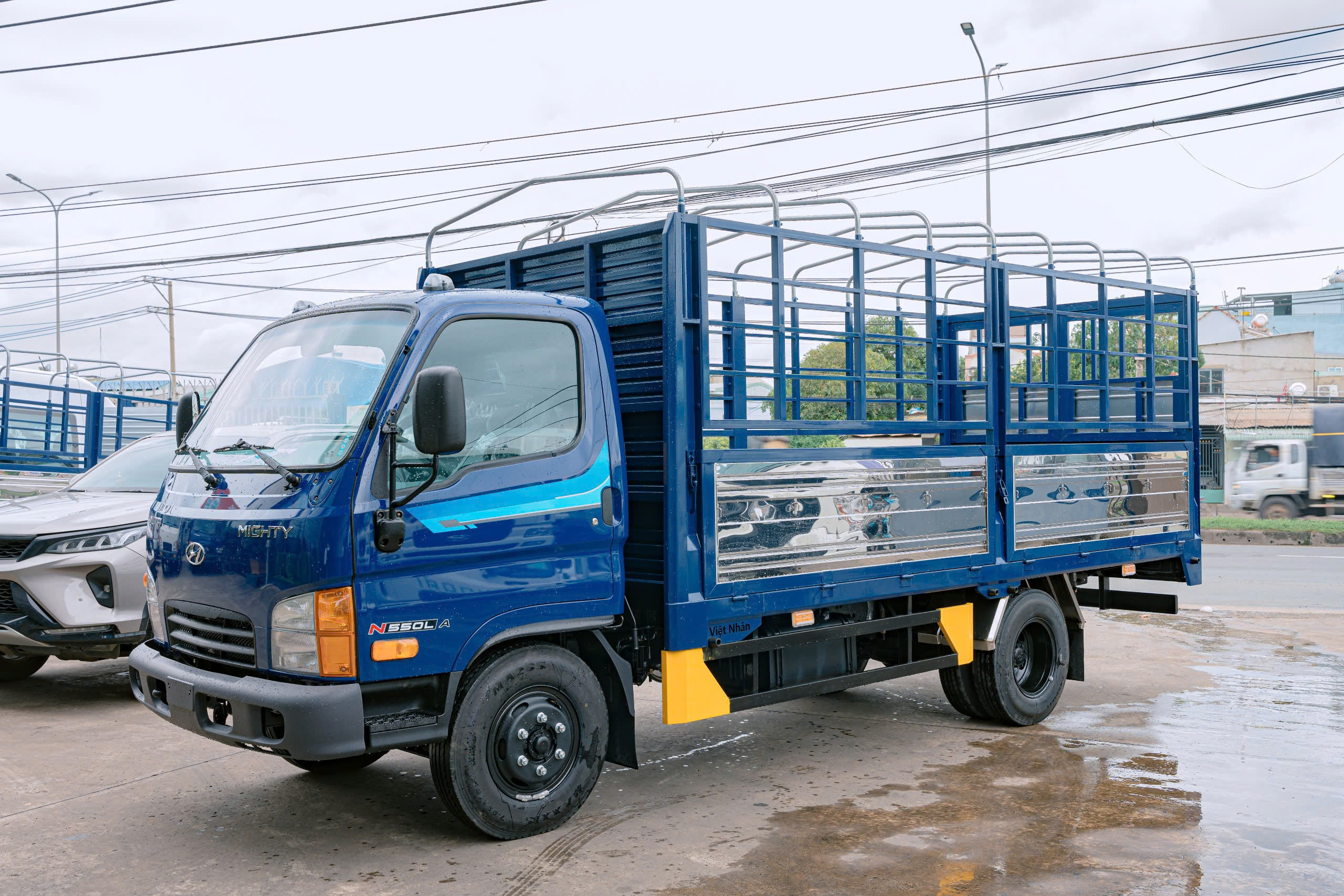 HYUNDAI MIGHTY N550LA MUI BẠT 2.6 TẤN 